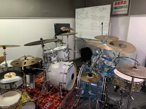 BIGBOSS STUDIO（BIGBOSS札幌）：ドラムセットのあるスタジオ