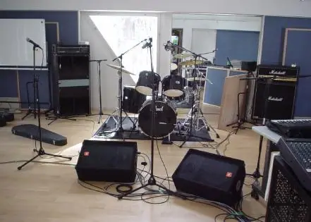 Creative Complex Studio（CCS）（バンドセットを組んだスタジオ）
