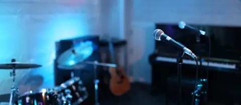 G5 Music Studio:ドラム・ギター・アップライトピアノ
