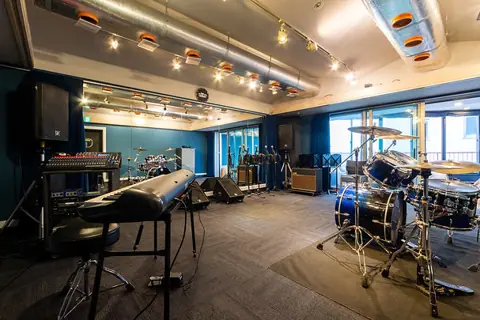 G-ROKS 下高井戸スタジオ(ドラムとキーボードのあるスタジオ)