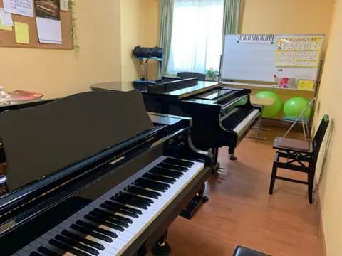 ミュージック＆カルチャースタジオ ハーモニーフォレスト（貸スタジオ）：ピアノのある部屋