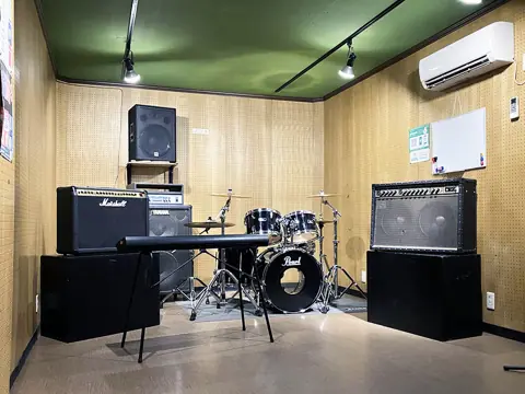 HEAVEN'S ROCK 熊谷 VJ-1 リハーサルスタジオ(Aスタジオ)