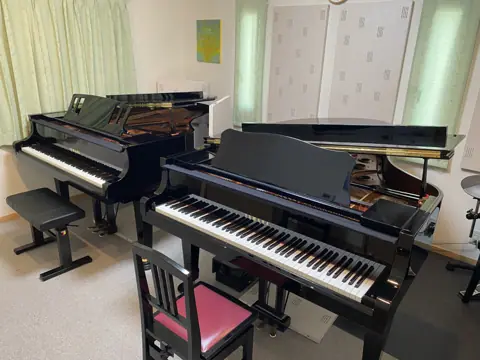 H.I.M.木更津 音楽スタジオレンタル 2Pianos+：グランドピアノ2台