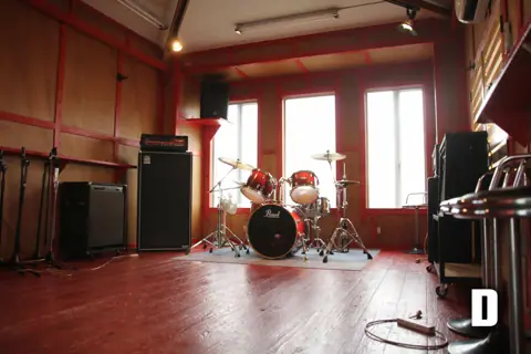 JB.STUDIO ROUTE 1(1号店)(Dスタジオ ドラムとアンプ)