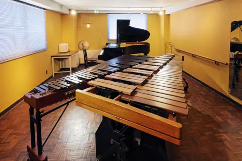 LAGBAG MUSIC TOGO(東郷音楽学院)STUDIO / HALL:5A STUDIO(マリンバとグランドピアノ)
