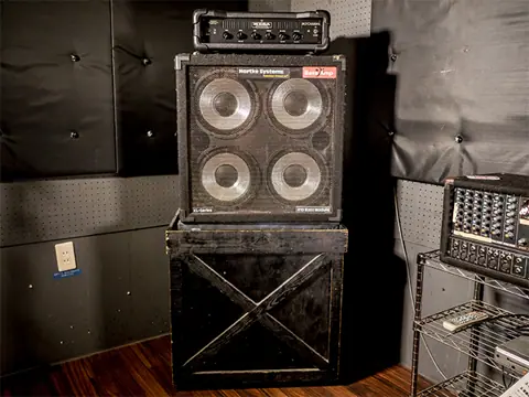 mg's Studio（エムジーズスタジオ）：ベースアンプ