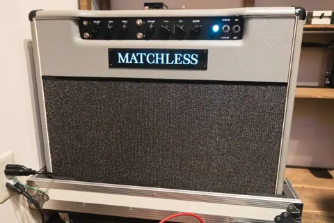 ミュージックサロン ミルキィロック：Matchless DC-30