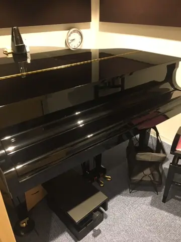ミナトピアノ練習室 南麻布校：M2（Yamaha A1）