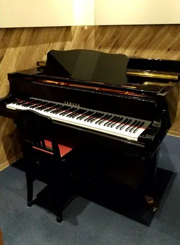 ミナトピアノ練習室 白金校（S5（Yamaha GC1））
