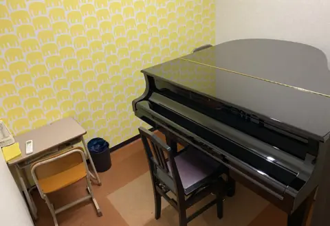 小川楽器 久留米シティプラザ店：グランドピアノのある部屋