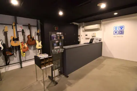 音楽天国 京都河原町店：受付カウンター