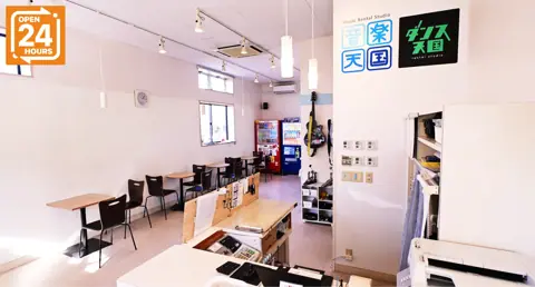 音楽天国 静岡駿河店:受付とロビー