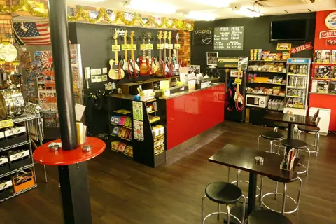 スタジオペンタ 新宿店：ロビー