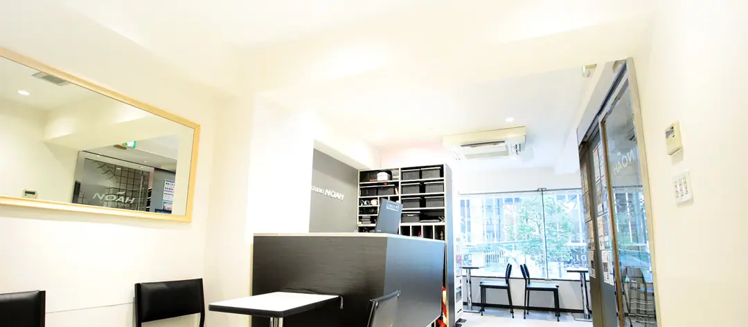 ピアノスタジオノア 赤坂店（ロビーの待合スペース）