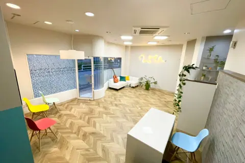 +MUSIC金沢（プラスミュージック金沢）：ロビー