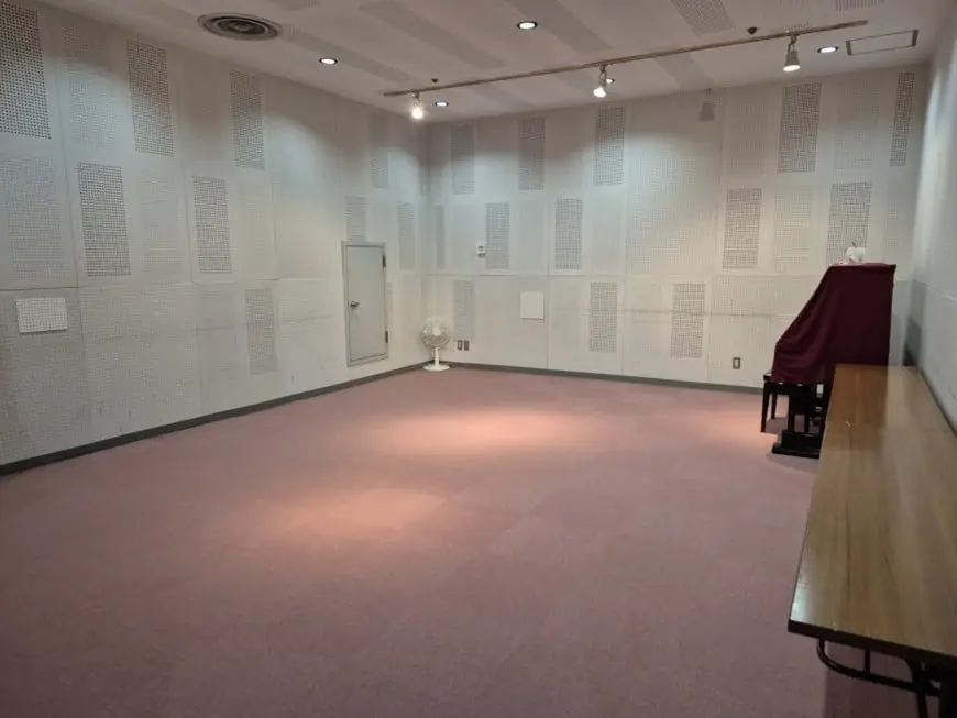 船橋市勤労市民センター 音楽室（アップライトピアノのある音楽室）