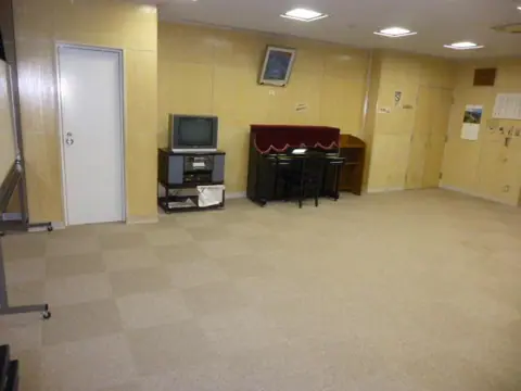 高根台公民館 音楽室（音楽室とピアノ）