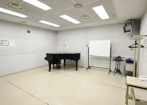 ひの煉瓦ホール（日野市民会館） 練習室・リハーサル室（練習室（グランドピアノ））