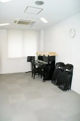 池田市民文化会館（アゼリアホール） スタジオ：アップライトピアノのある部屋