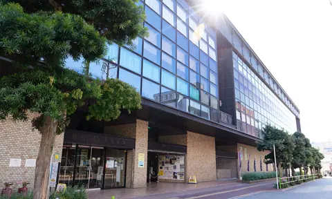 板橋区立文化会館 リハーサル室・第1〜第3練習室（文化会館の外観）