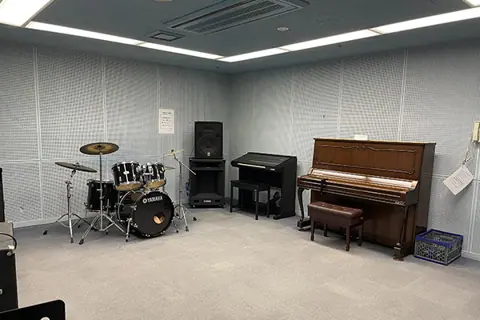北とぴあ 第1〜第3音楽スタジオ（ドラム・アンプ・ピアノのある練習室）