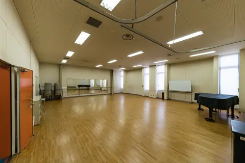 三郷市文化会館 練習室1・2:練習室1(グランドピアノ)