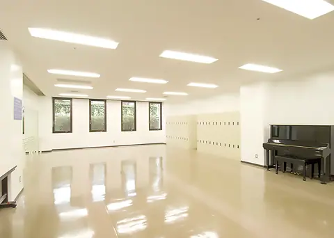 武蔵村山市民会館（さくらホール） リハーサル室：リハーサル室1（アップライトピアノ）