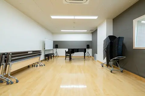 美園コミュニティセンター 音楽室（グランドピアノのある音楽室）