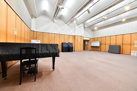 西部文化センター 音楽室：グランドピアノのある音楽室