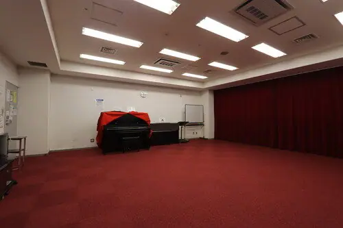 横須賀市立勤労福祉会館(ヴェルクよこすか) 音楽室(ピアノのある音楽室)