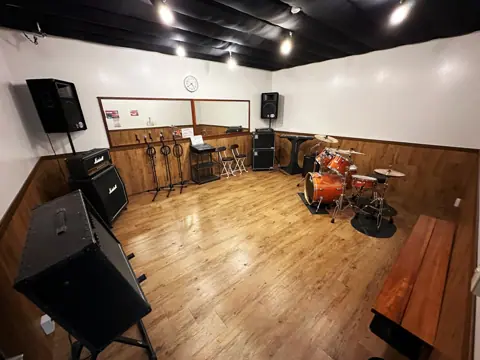 ロッキン豊田店：A2スタジオ