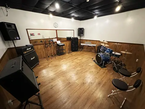 ロッキン豊田店：A3スタジオ