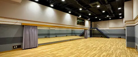 芝浦スタジオ（Shibaura Sound Studio）：フローリングのスタジオ