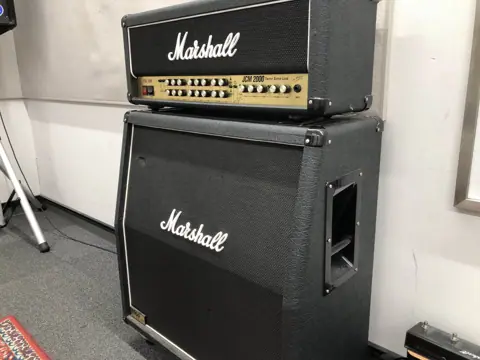 島村楽器 イオンモール千葉ニュータウン店 レンタルスタジオ：マーシャルのギターアンプ