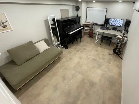 ソラミュージックサロン：ピアノのあるスタジオ