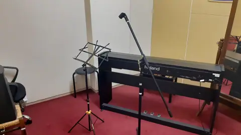 サウンドジムあしかが 貸スタジオ：電子ピアノのある部屋