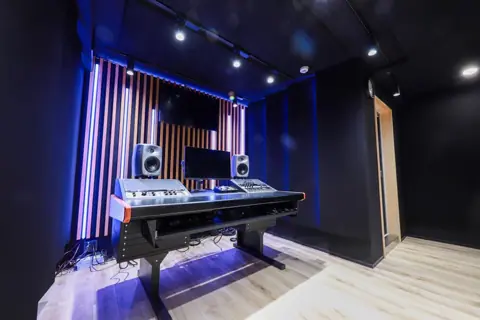 サウンドアーツ 中目黒 REC STUDIO：コントロールルーム