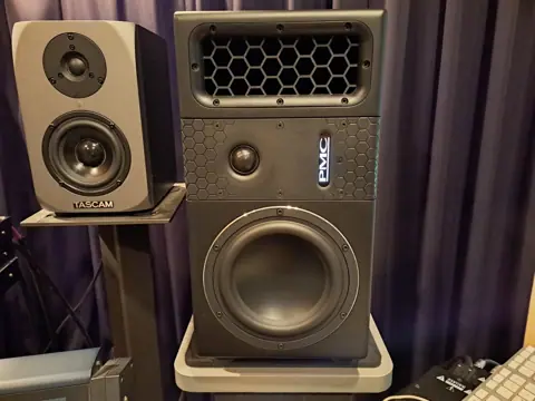 スタジオ チャプターハウス（STUDIO CHAPTER H[aus]）：モニタースピーカー