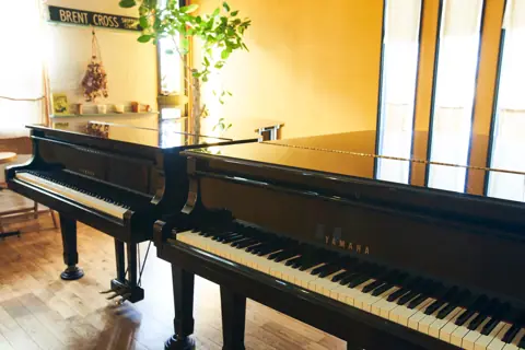 スタジオサーカス Aスタジオ：ヤマハのグランドピアノ