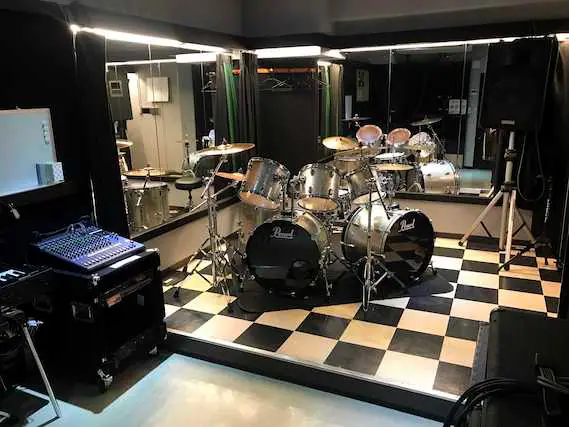 STUDIO GOODMAN AKIBA(スタジオ グッドマン アキバ)(ドラムとミキサーのある練習室)