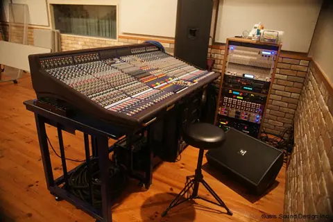 studio home：ミキシングコンソール