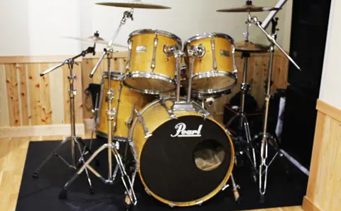スタジオジャム：Pearlのドラムセット