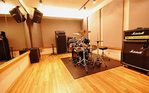 studio NiDO 調布：ドラムとマーシャルアンプのあるスタジオ