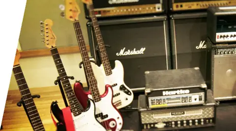 studio NiDO 調布：ギターとアンプ