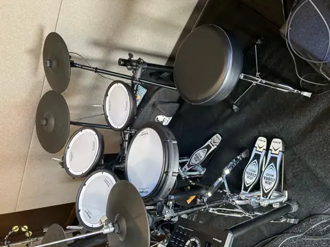 Studio Ours 24：電子ドラム