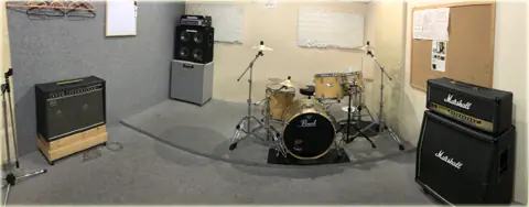 Studio TAYLER(スタジオタイラー)(ドラムとアンプのあるスタジオ)