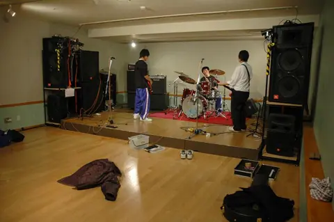 音楽堂 福光スタジオベル：ステージ付きの練習室