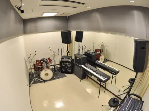 SUZUCOMI レンタルスタジオ（Studio B（ドラム・キーボード・アンプ））