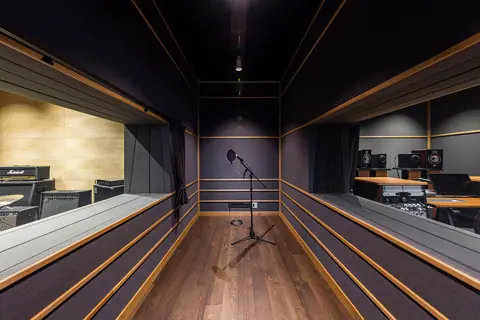 U studio（ユースタジオ）：ブース