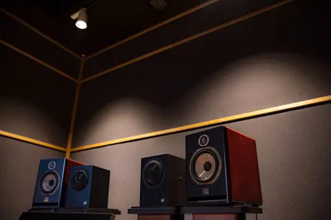 U studio（ユースタジオ）：モニタースピーカー